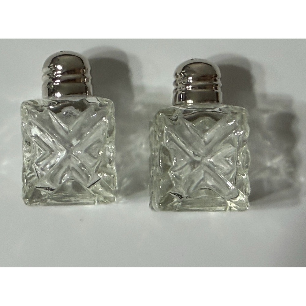 Vtg Star Glass Works Pressed Glass & Silverplate Square Salt & Pepper Shakers - Picture 8 of 8
